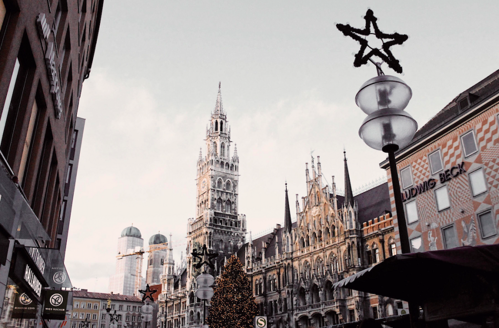 Marienplatz, Deutschland, beer halls, beer gardens, munchen