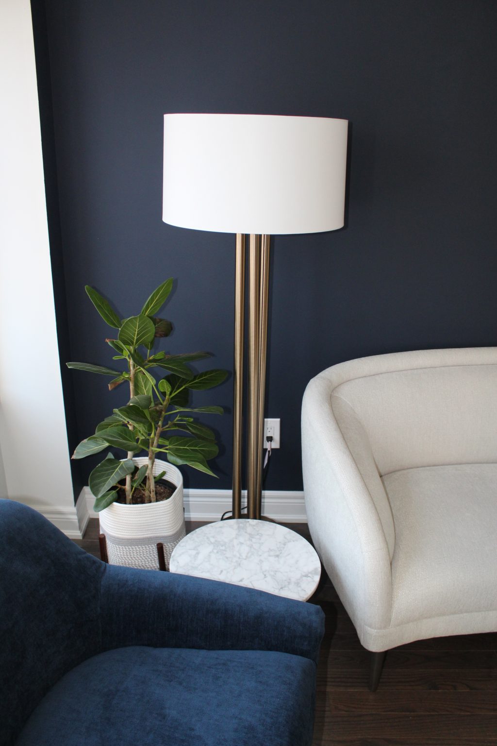 Floor Model Furniture For Sale at Leonard Jeffers blog