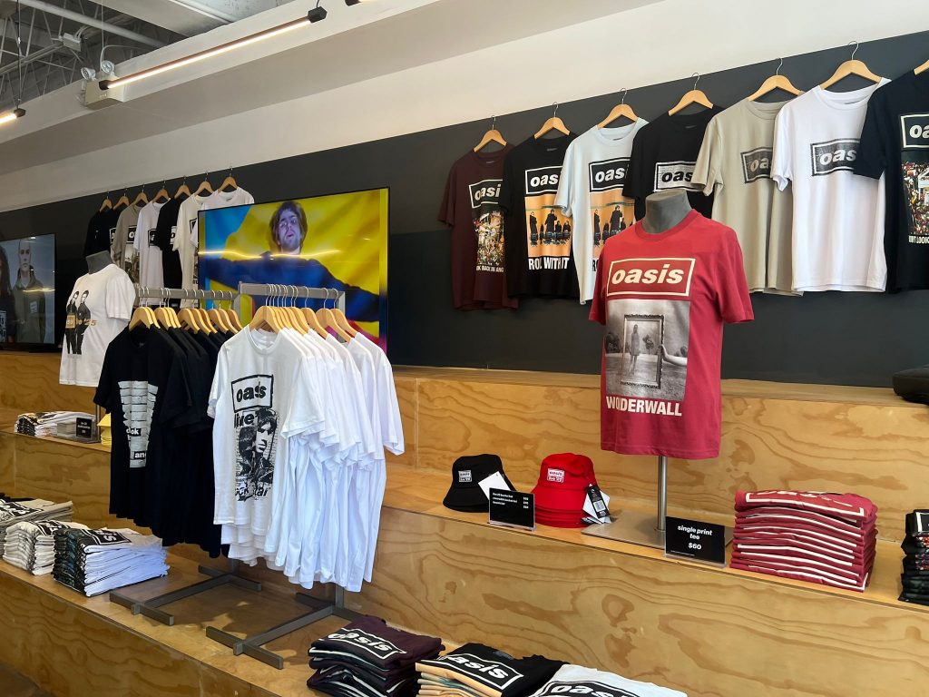 Oasis Live ‘25 Fan Stores toronto merch 468 queen st w